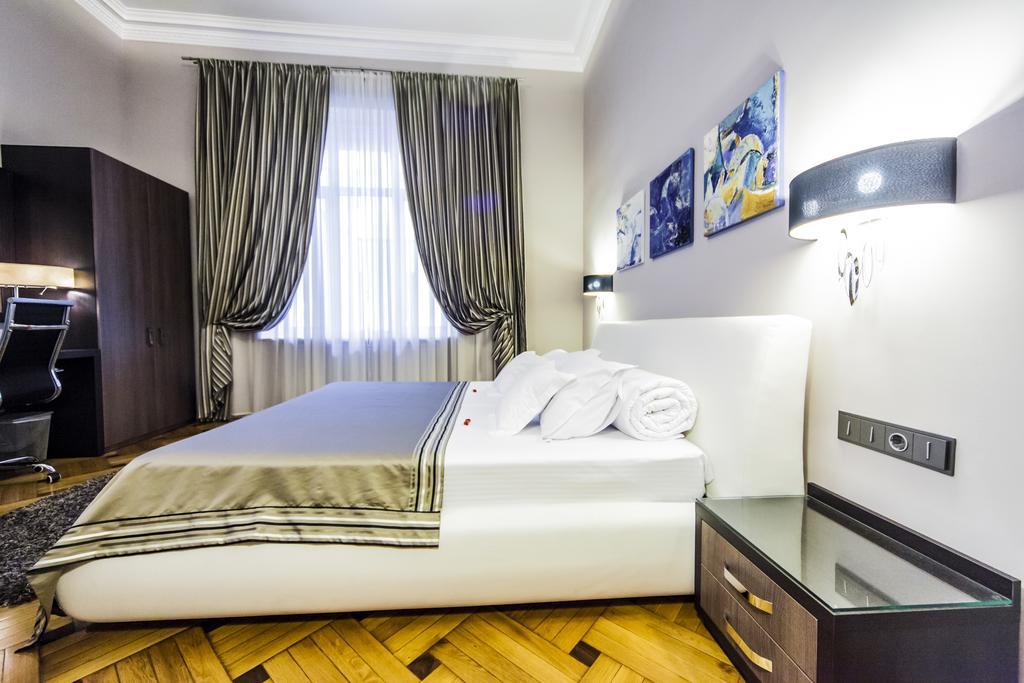 Matei Corvin Deluxe Apartment Cluj-Napoca Room photo